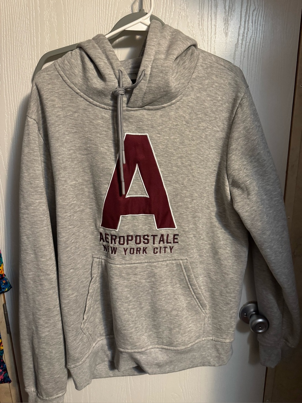 Aeropostale Light Gray Fleece-Lined Hoodie with Black Label